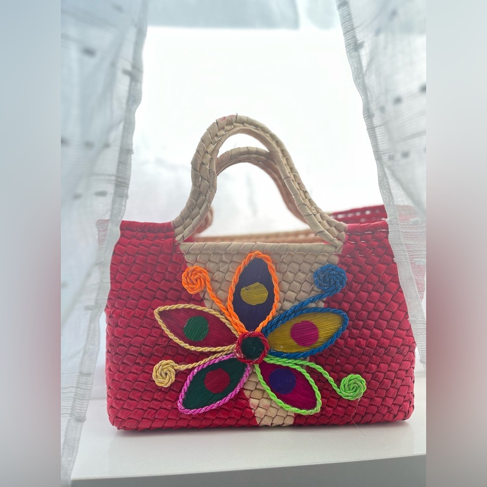 Red like a Rose Flower Bag 🌹